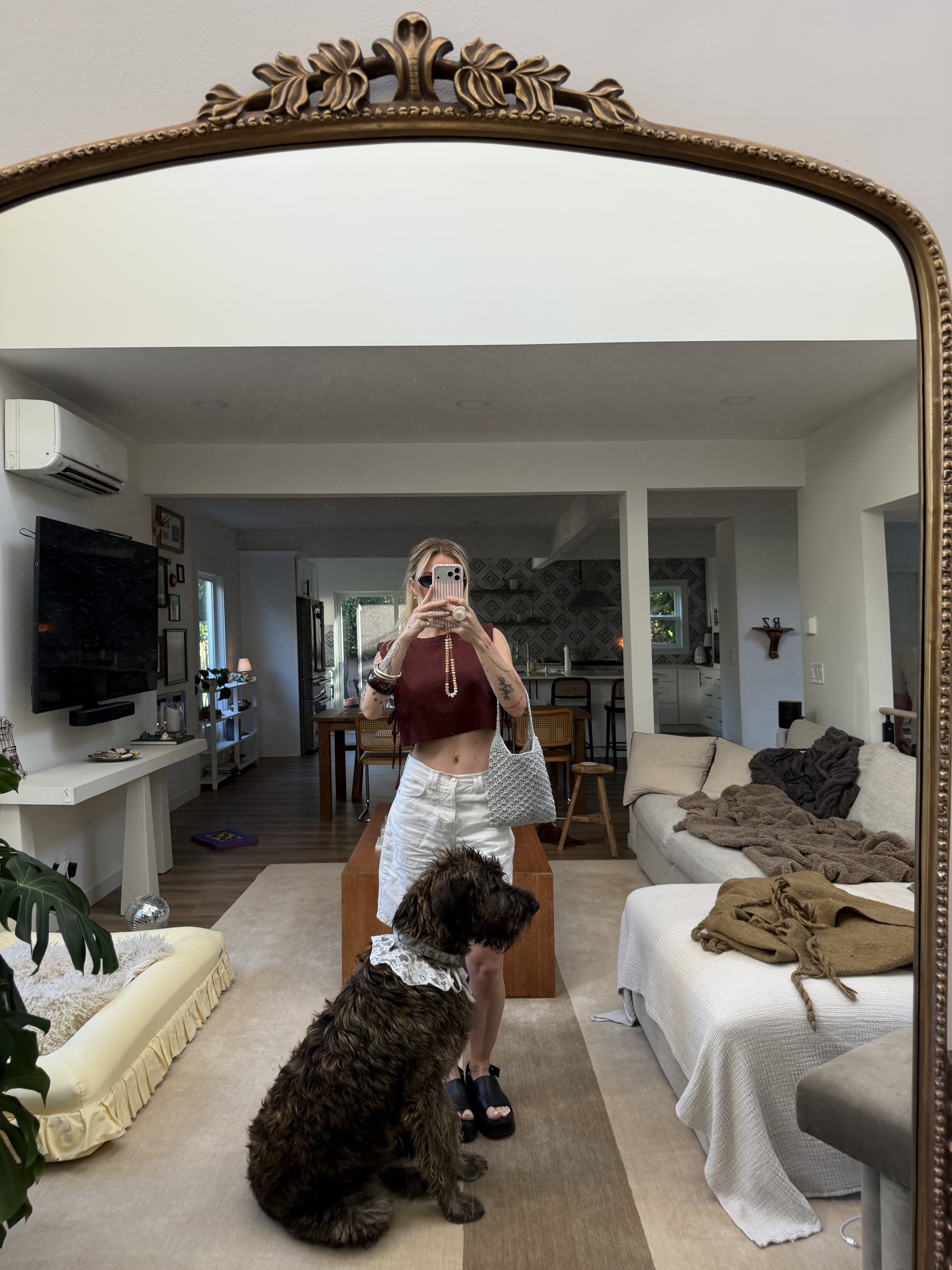 the girls of the manor